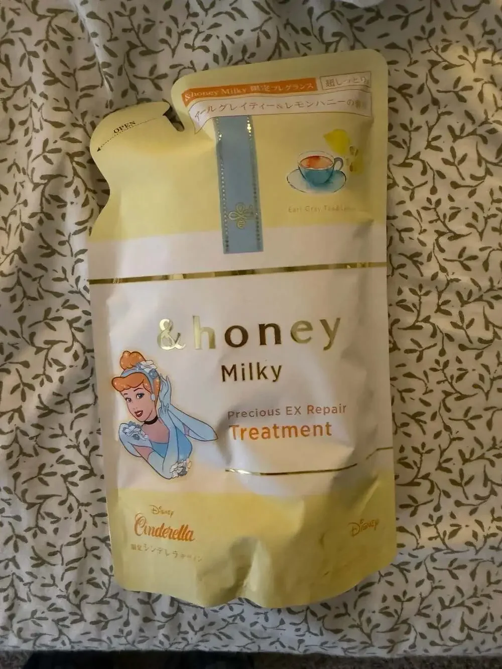 &honey Milky Precious EX Repair Hair Treatment Refill, Disney Cinderella Limited
